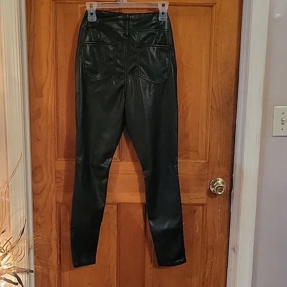 No Boundries  Jr. Pleather pants. - Picture 5 of 5
